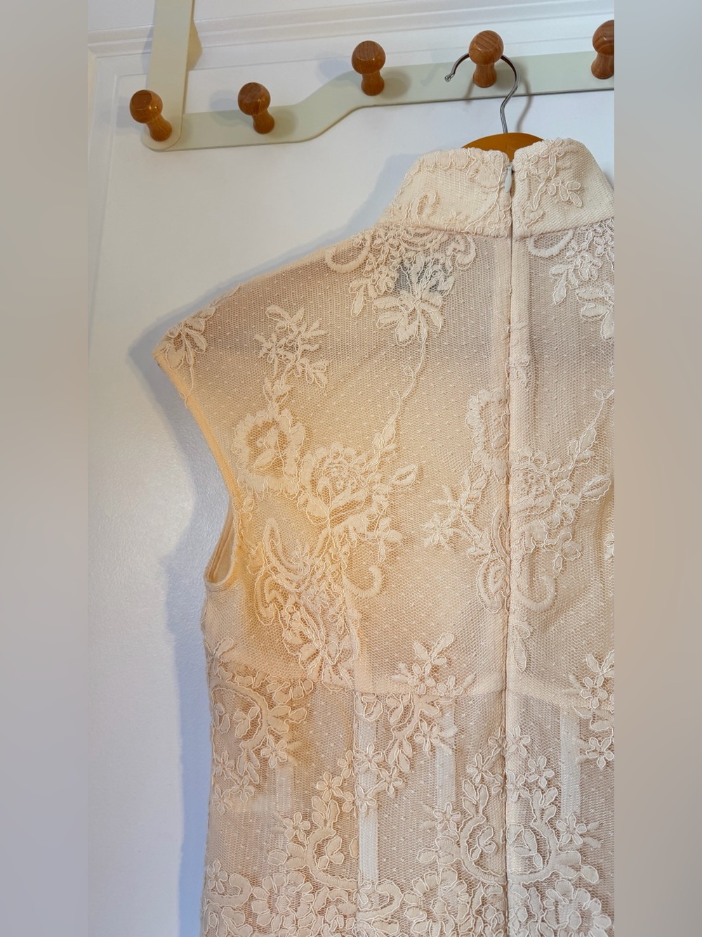 SAU LEE Lace Mini Dress In Cream, NEW WITHOUT TAGS, NEVER WORN. - Picture 10 of 12